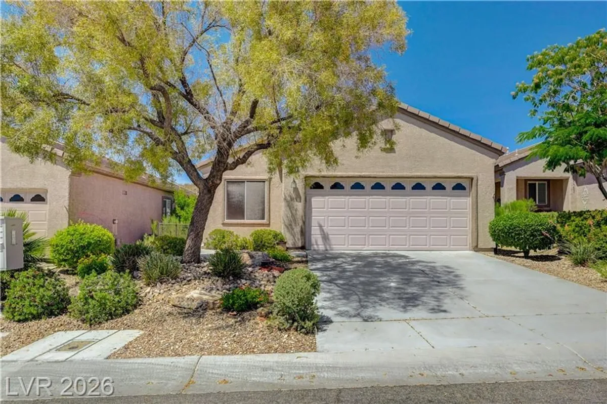 Property Slideshow image 1 of 39 | 2636 galactic halo ave, Henderson, NV, 89044