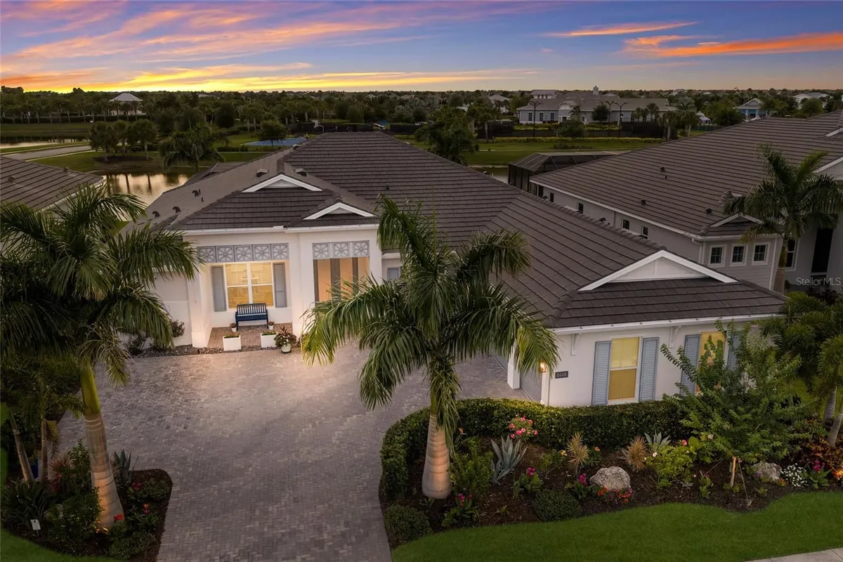 Property Slideshow image 1 of 85 | 8448 cane bay ct, Lakewood Ranch, FL, 34202