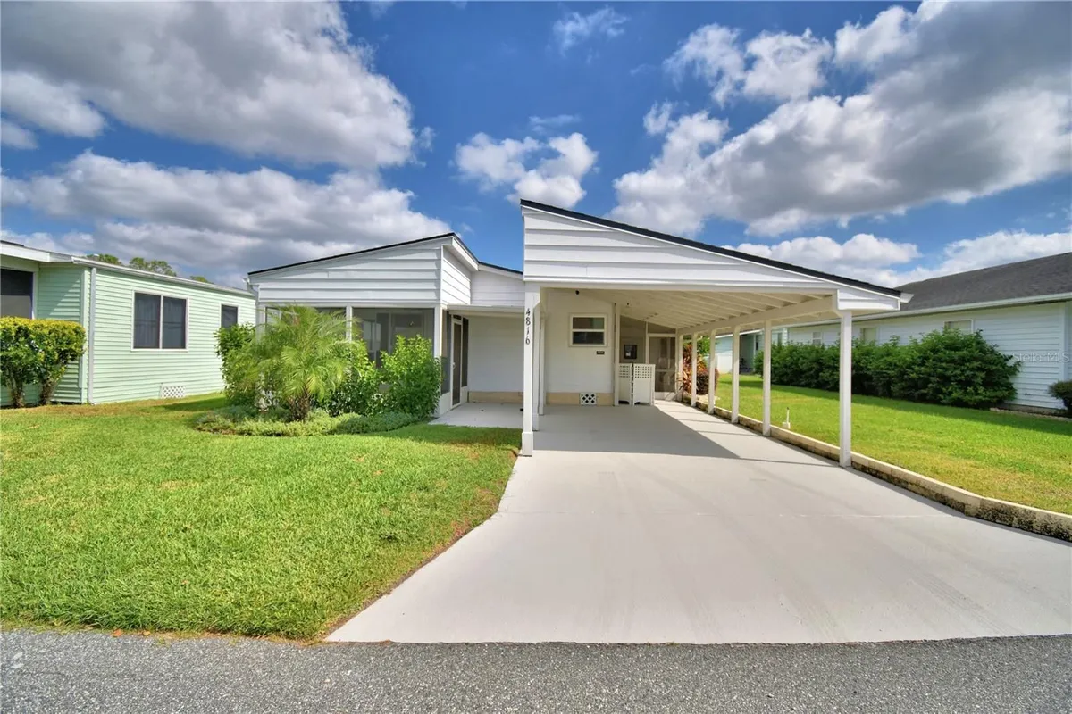 Property Slideshow image 1 of 48 | 4816 goldenview ln, Lakeland, FL, 33811