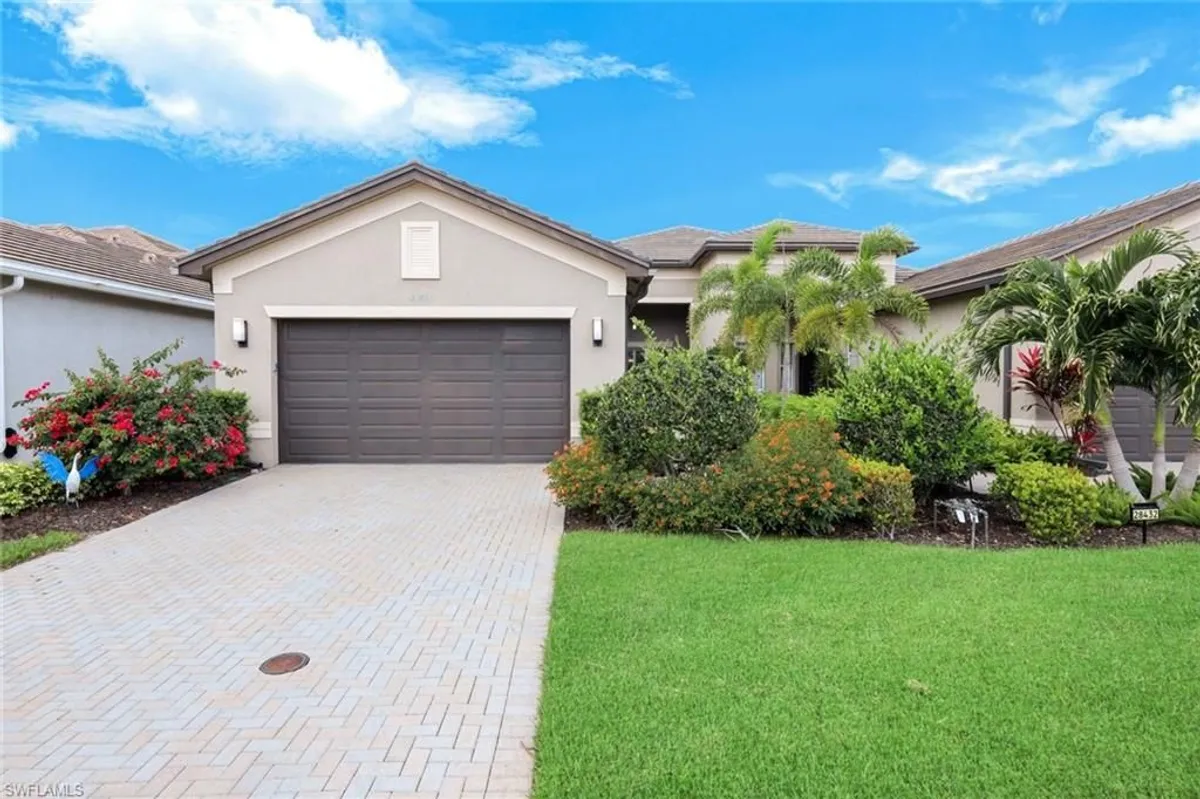 Property Slideshow image 1 of 38 | 28436 burano dr, Bonita Springs, FL, 34135