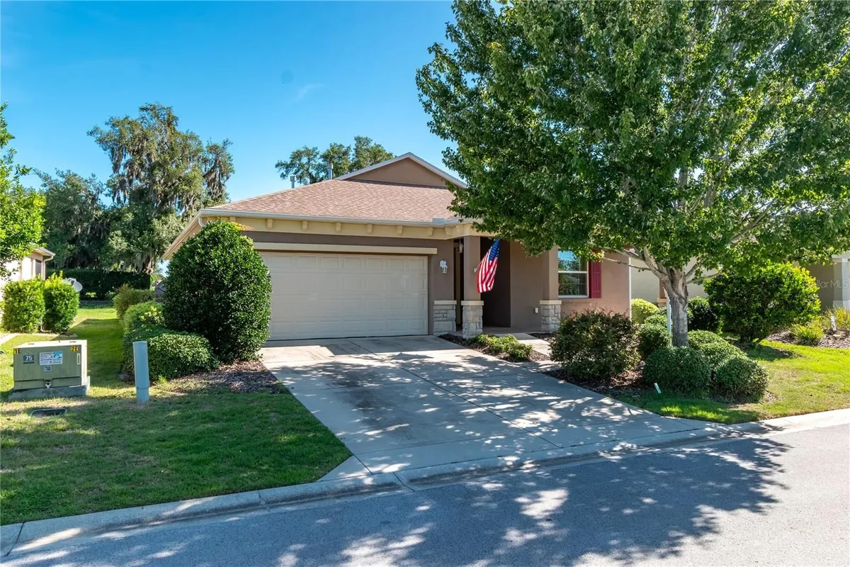 Property Slideshow image 1 of 45 | 7847 sw 82nd pl, Ocala, FL, 34476