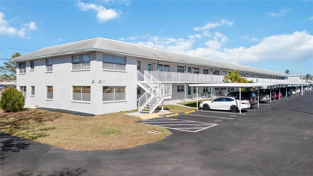 Property Slideshow image 1 of 44 | 5347 81st ln 24, St Petersburg, FL, 33709