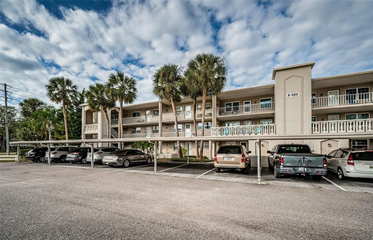 Property Slideshow image 1 of 66 | 920 virginia st apt 302, Dunedin, FL, 34698