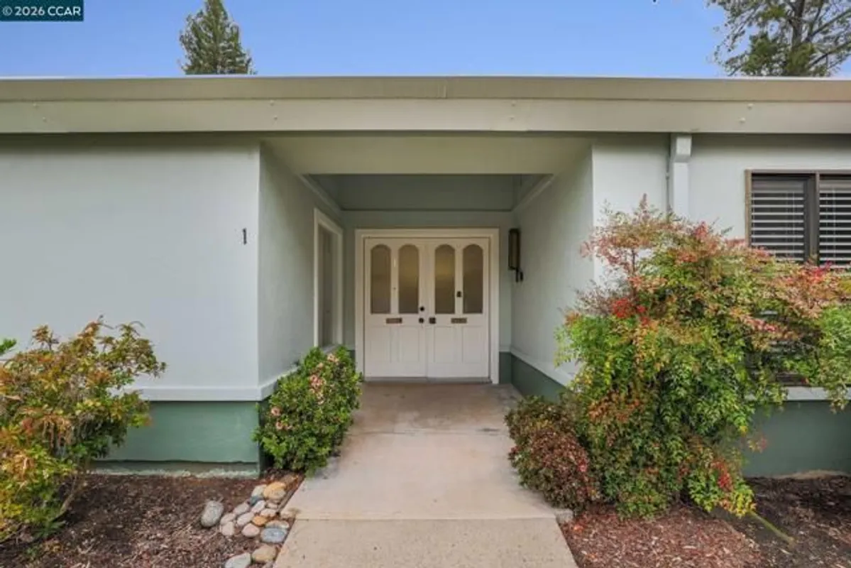 Property Slideshow image 1 of 42 | 1168 leisure ln 1, Walnut Creek, CA, 94595
