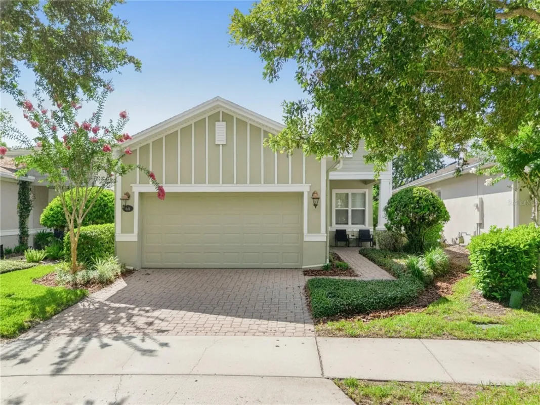 Property Slideshow image 1 of 36 | 430 cypress hills way, Deland, FL, 32724