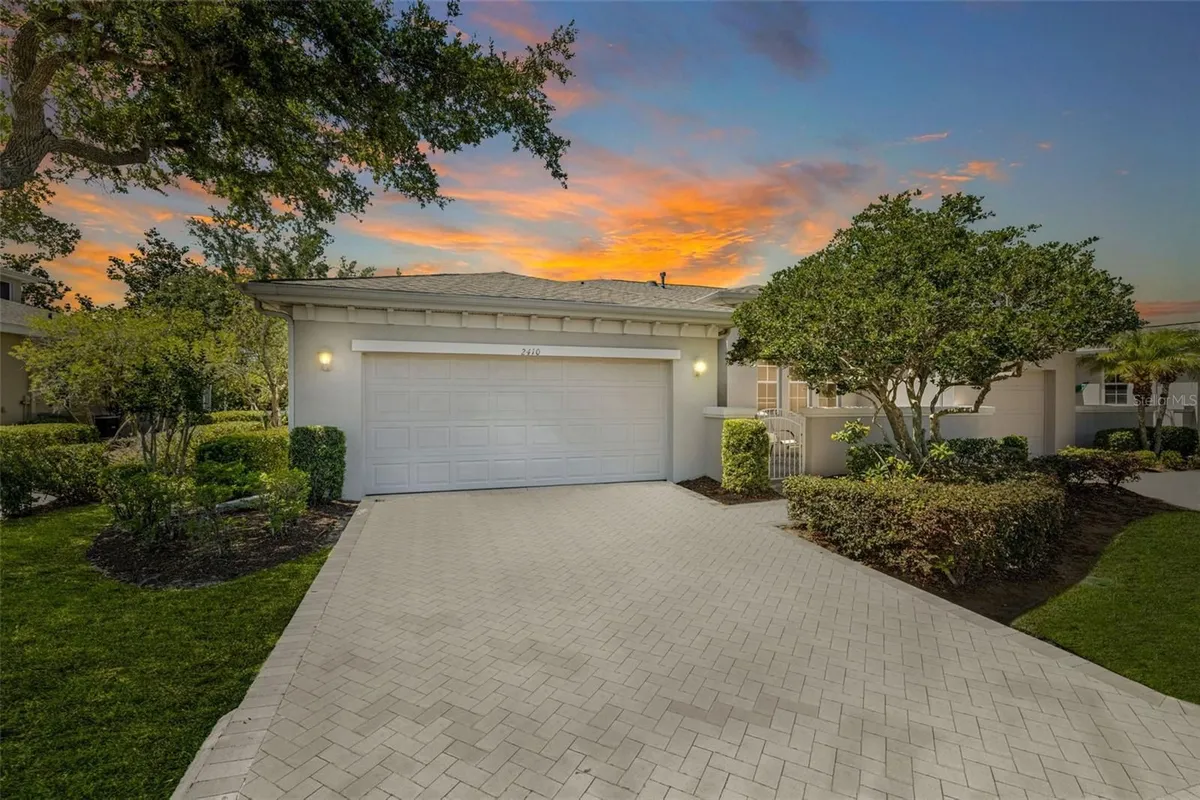 Property Slideshow image 1 of 80 | 2410 kensington greens dr 5, Sun City Center, FL, 33573