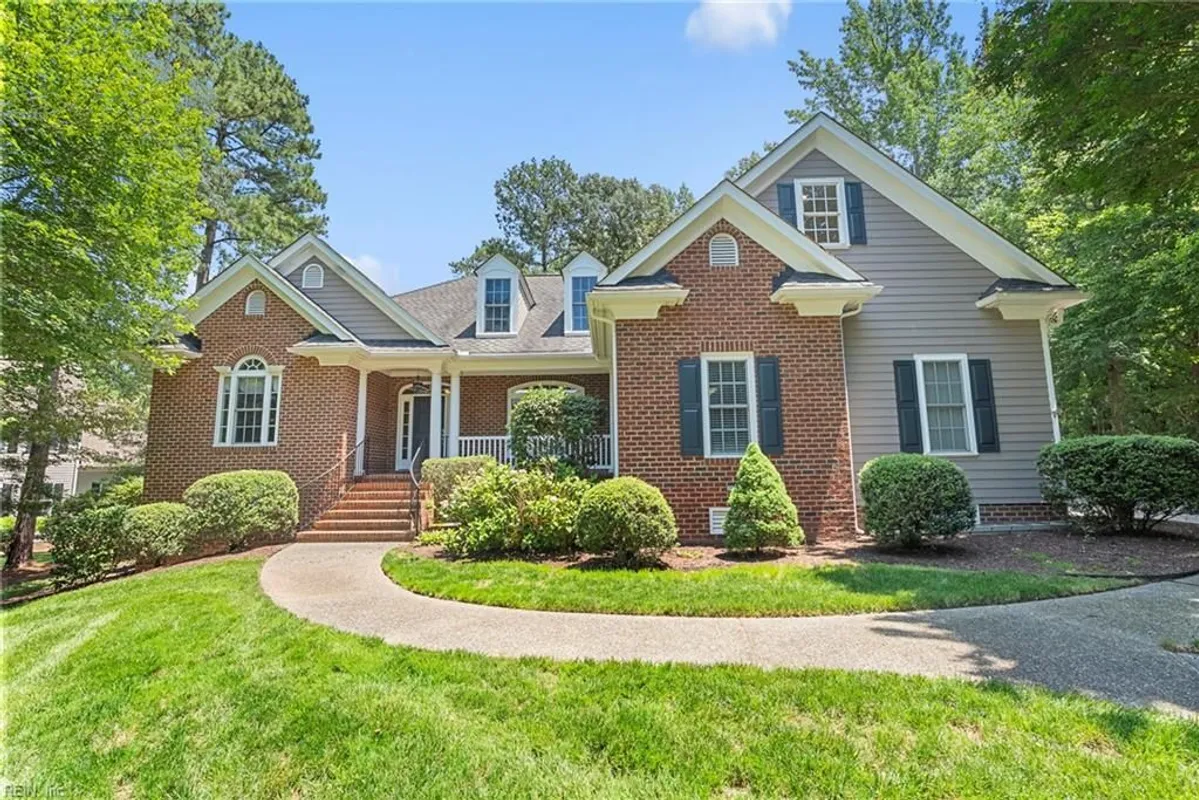 Property Slideshow image 1 of 50 | 104 new market, Williamsburg, VA, 23188