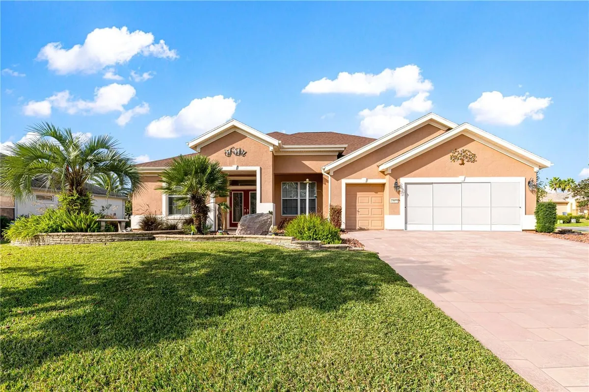 Property Slideshow image 1 of 73 | 13973 se 96th cir, Summerfield, FL, 34491