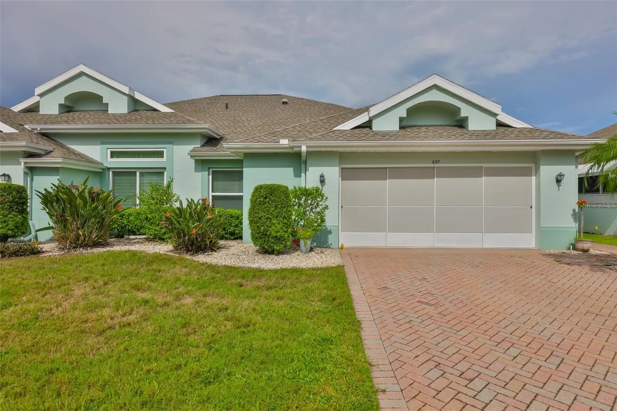 Property Slideshow image 1 of 100 | 657 masterpiece dr # 154, Sun City Center, FL, 33573