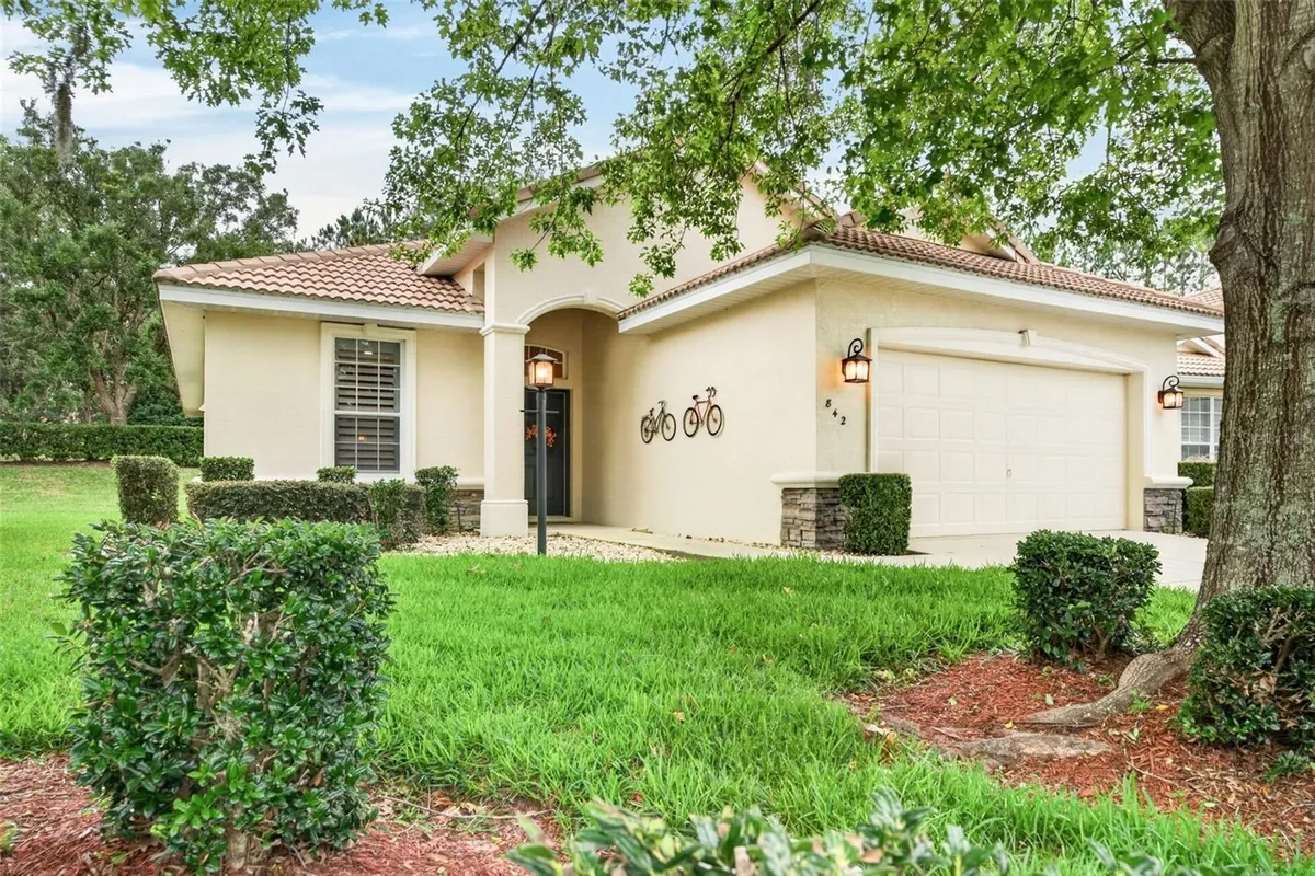 Property Slideshow image 1 of 52 | 842 w silver meadow loop, Hernando, FL, 34442
