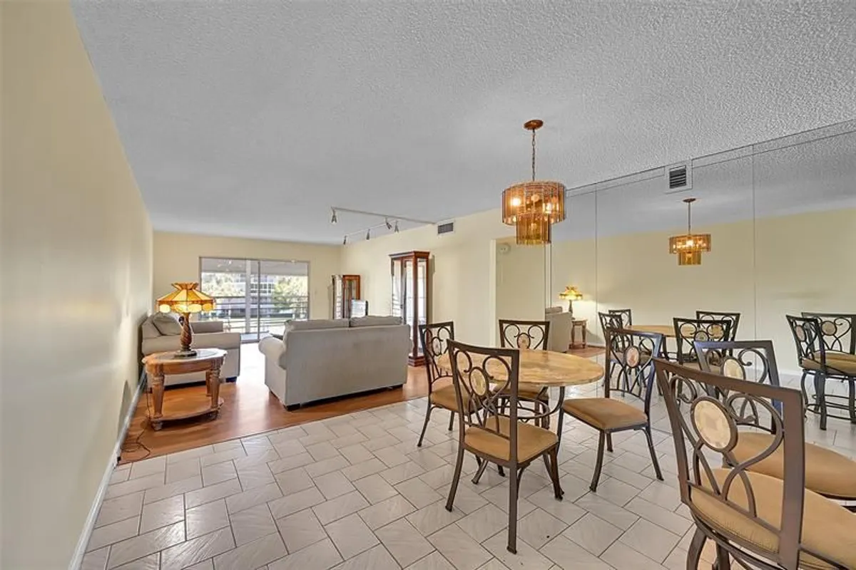 Property Slideshow image 1 of 29 | 2901 victoria cir k3, Coconut Creek, FL, 33066