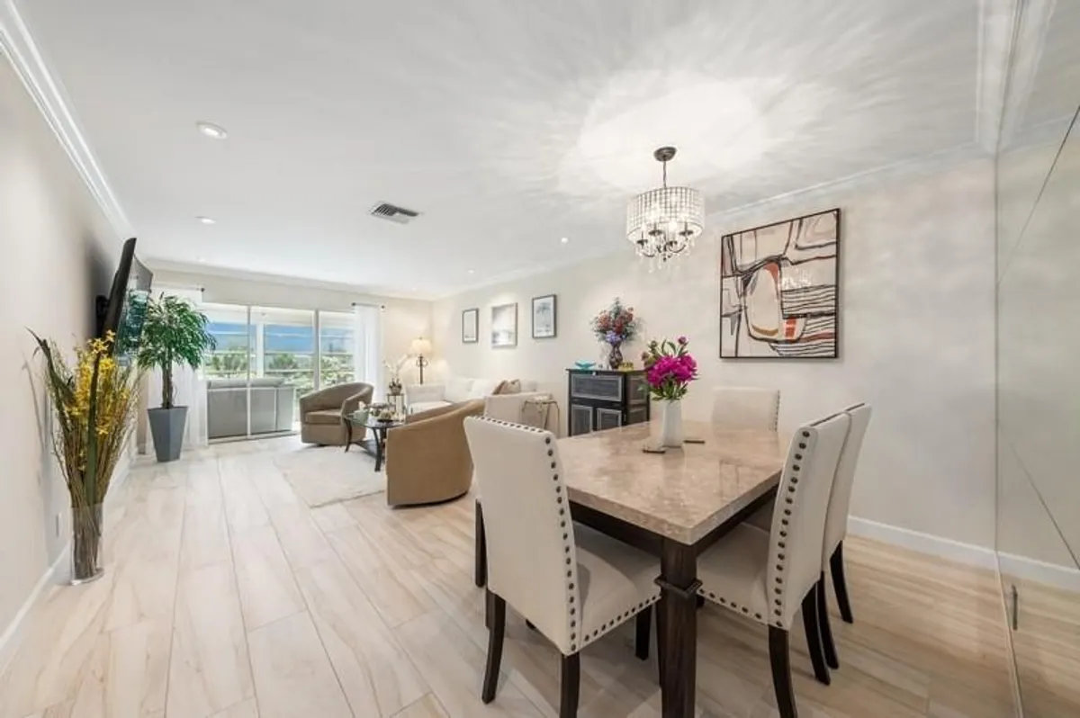 Property Slideshow image 1 of 20 | 13578 via flora e, Delray Beach, FL, 33484