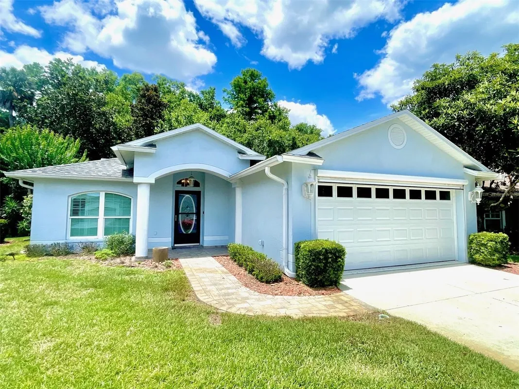 Property Slideshow image 1 of 27 | 11337 clear oak cir, New Port Richey, FL, 34654
