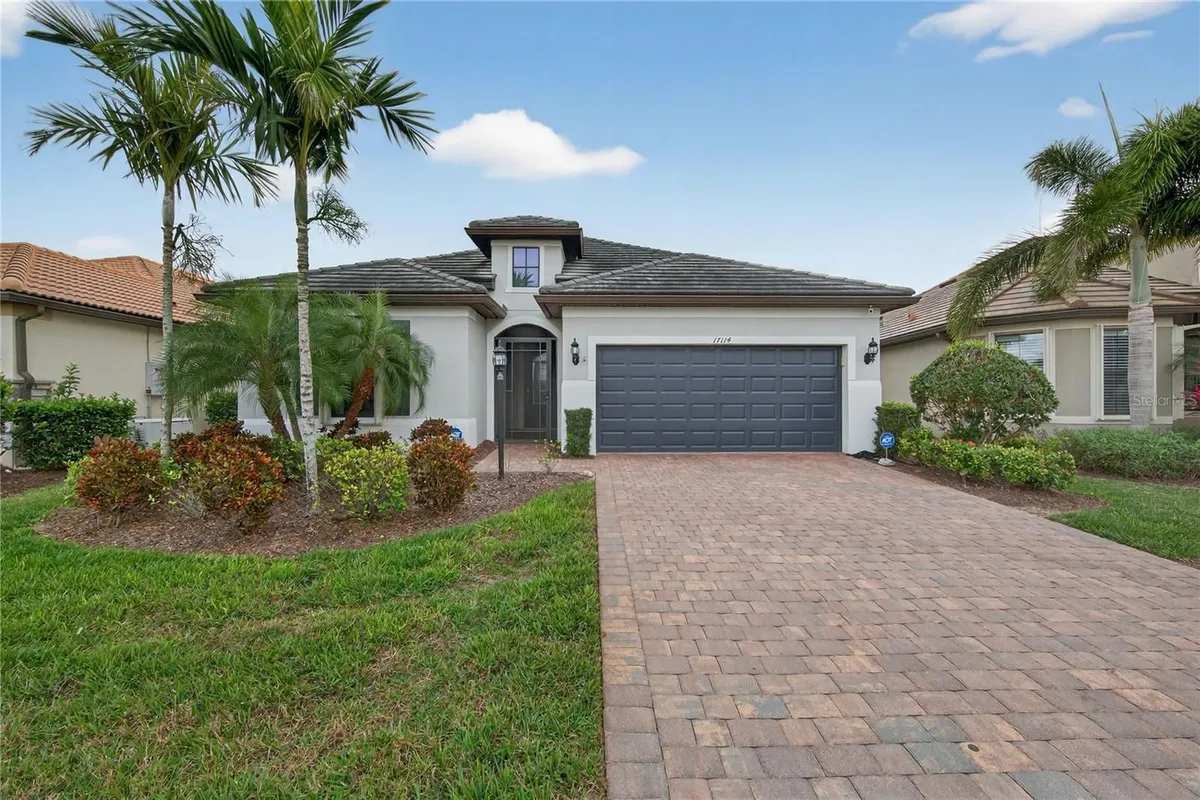 Property Slideshow image 1 of 93 | 17114 seaford way, Bradenton, FL, 34202