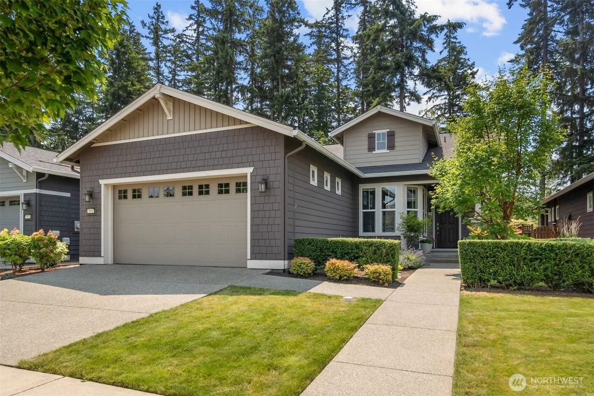 Property Slideshow image 1 of 40 | 19010 146th st, Bonney Lake, WA, 98391