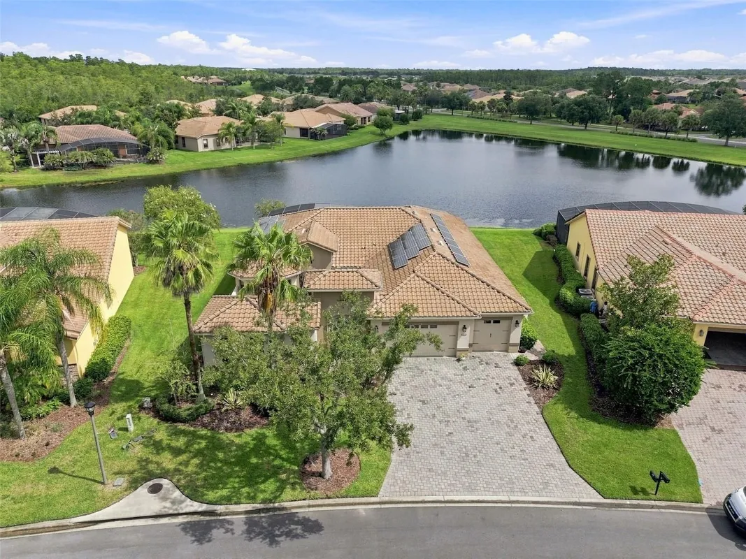 Property Slideshow image 1 of 67 | 970 san raphael st, Poinciana, FL, 34759