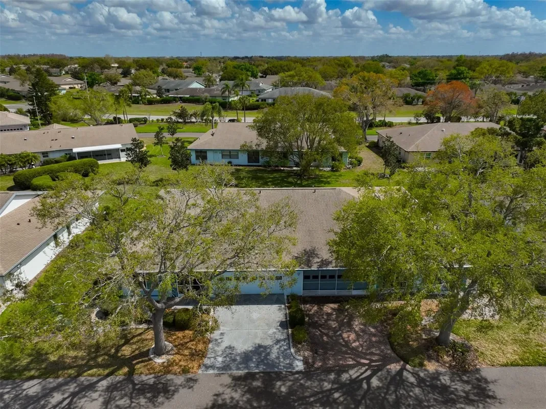 Property Slideshow image 1 of 58 | 2514 locksley st, Sun City Center, FL, 33573