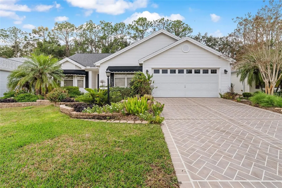 Property Slideshow image 1 of 34 | 1110 salido ave # 20, Lady Lake, FL, 32159