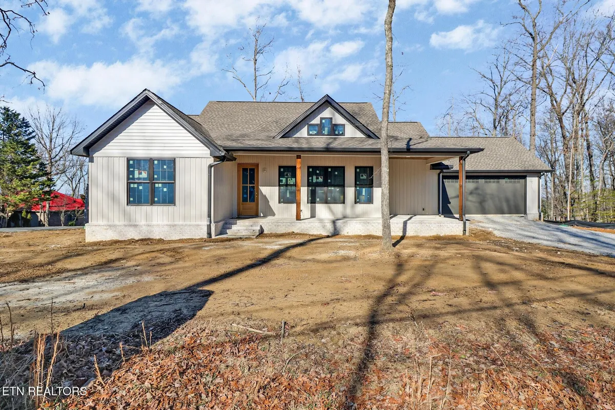 Property Slideshow image 1 of 34 | 124 markham ln, Crossville, TN, 38558