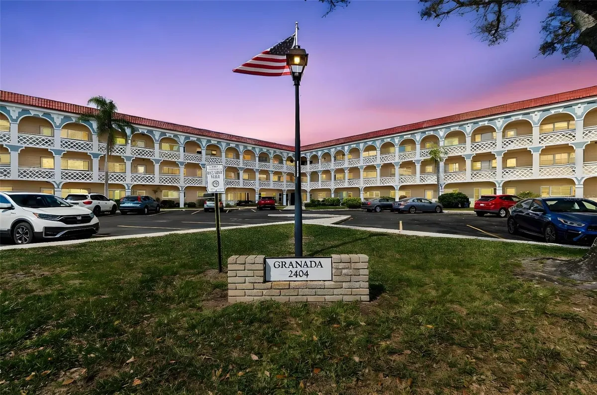 Property Slideshow image 1 of 52 | 2404 florentine way 52, Clearwater, FL, 33763