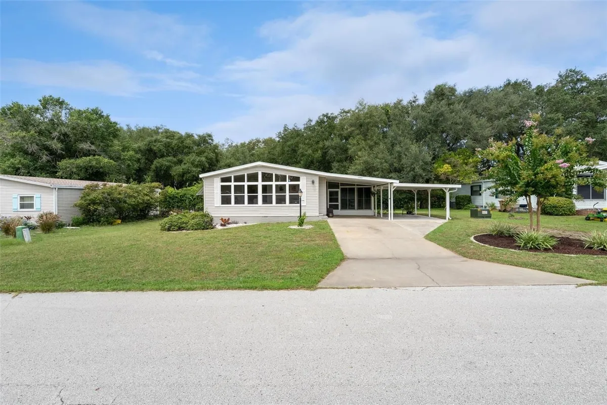 Property Slideshow image 1 of 20 | 25047 bellevue, Leesburg, FL, 34748