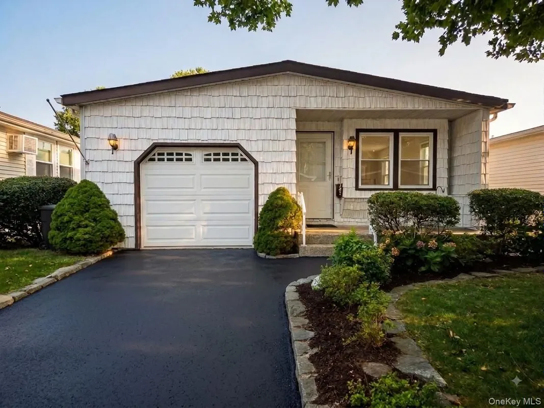 Property Slideshow image 1 of 13 | 162 village cir, Brookhaven, NY, 11949