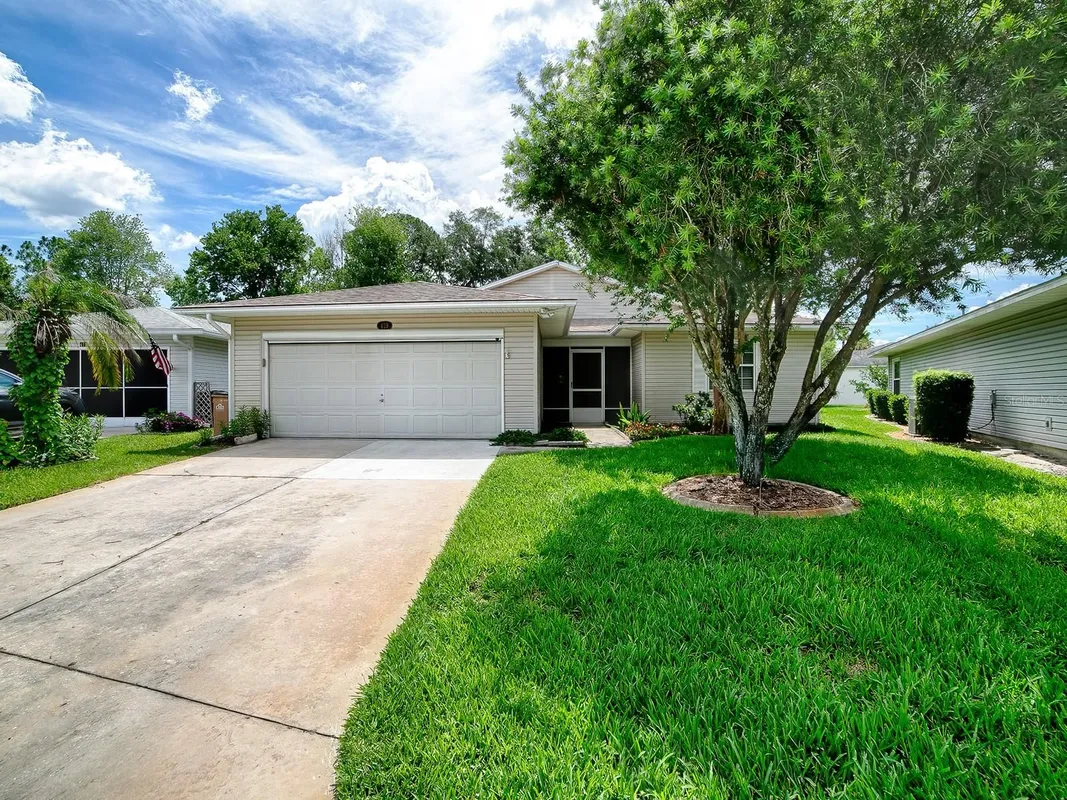 Property Slideshow image 1 of 29 | 419 ranchwood dr, Leesburg, FL, 34748