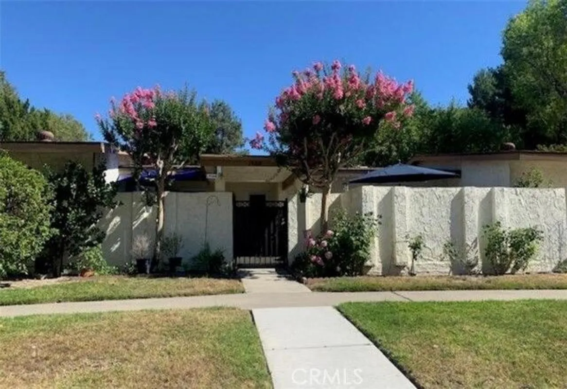 Property Slideshow image 1 of 1 | 19368 avenue of the oaks, Newhall, CA, 91321