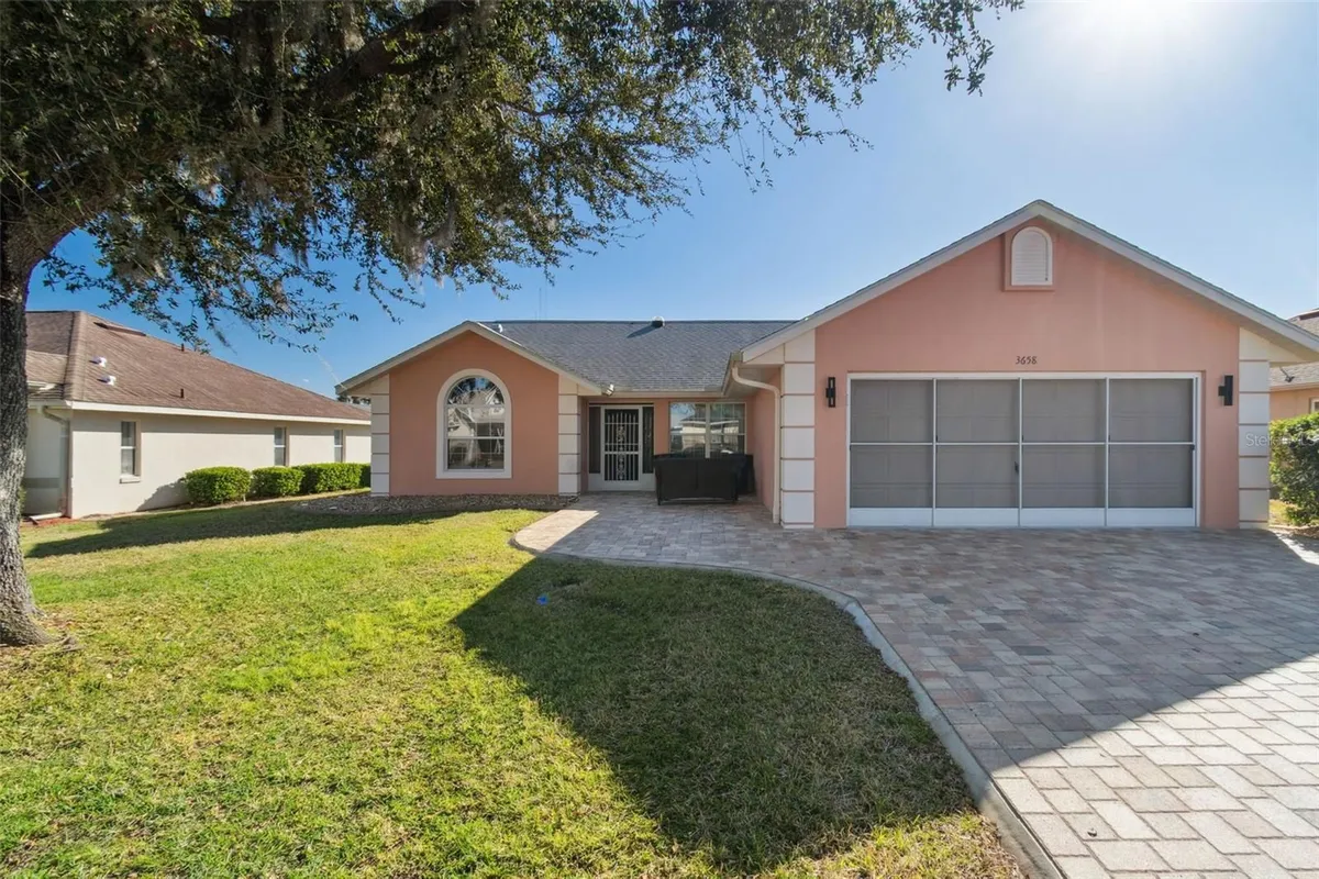 Property Slideshow image 1 of 38 | 3658 e arbor lakes dr, Hernando, FL, 34442