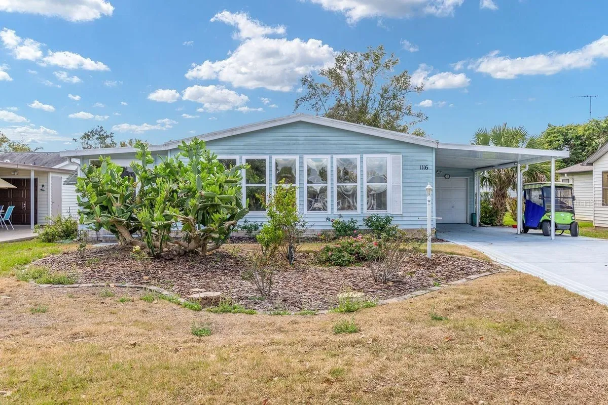 Property Slideshow image 1 of 36 | 1116 w boone ct, Lady Lake, FL, 32159