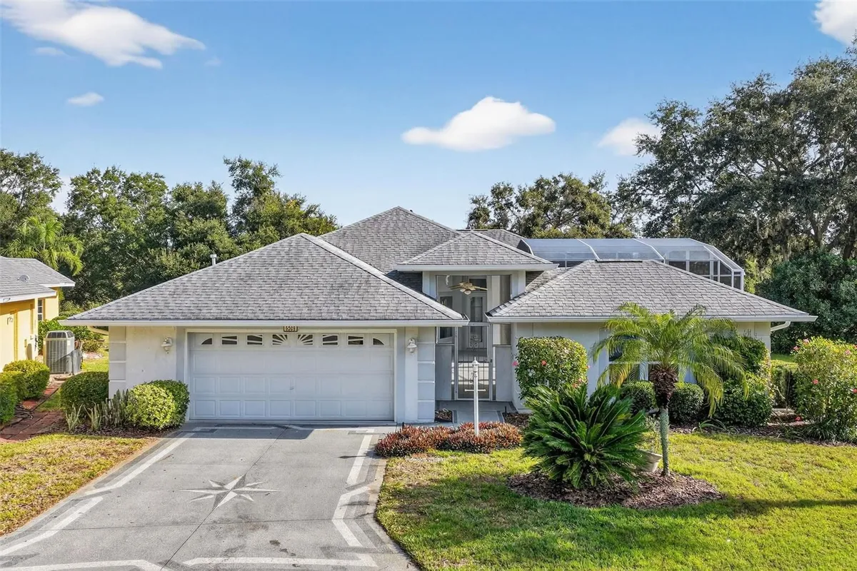 Property Slideshow image 1 of 41 | 5309 cornwall ct, Leesburg, FL, 34748