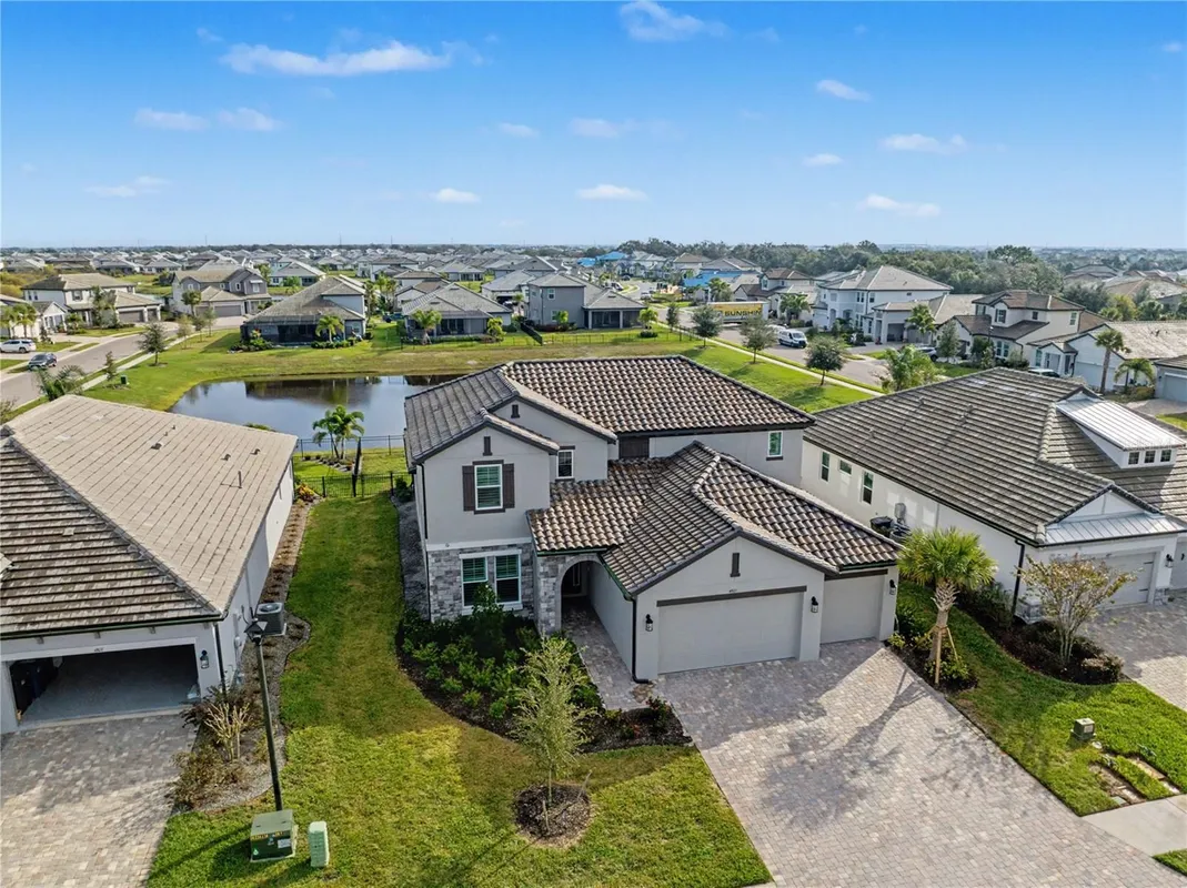 Property Slideshow image 1 of 46 | 4811 honey dew ln, Bradenton, FL, 34211