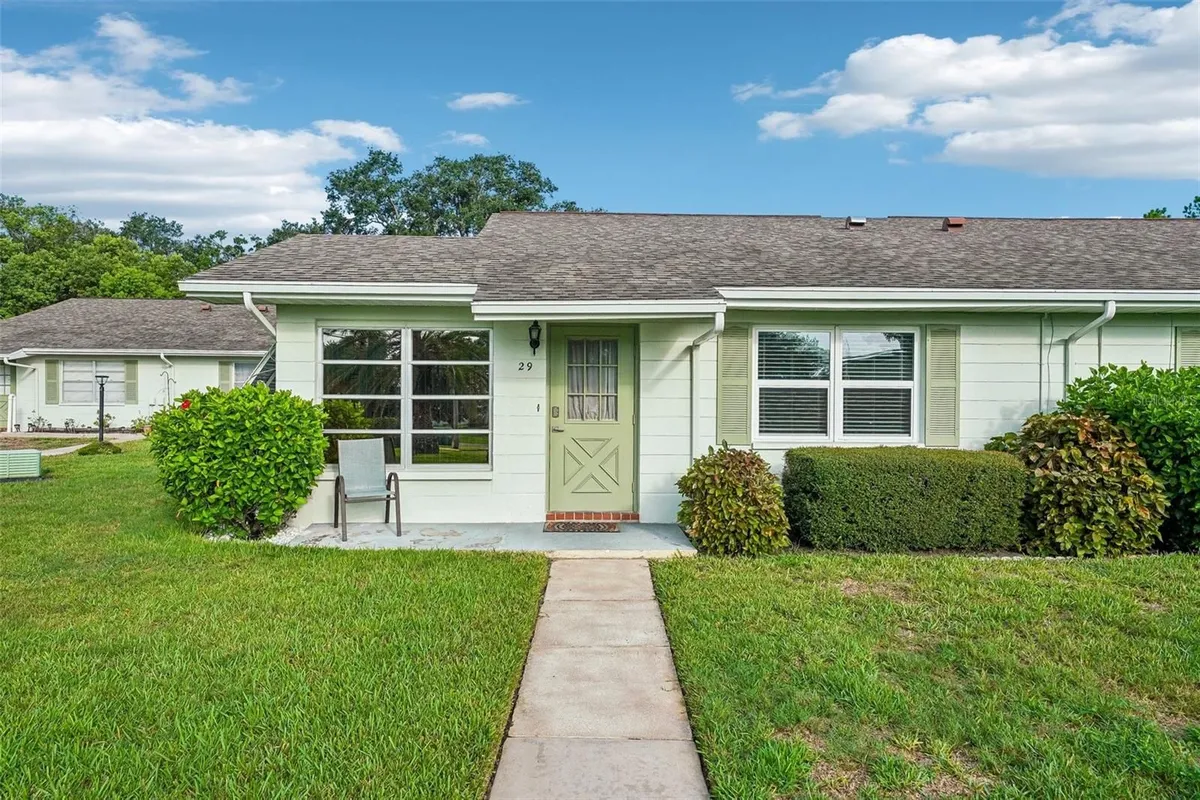 Property Slideshow image 1 of 71 | 1902 dandridge st 29, Sun City Center, FL, 33573