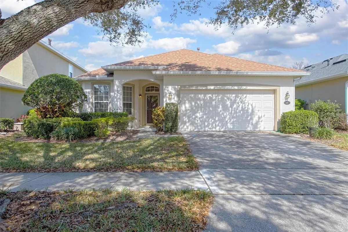Property Slideshow image 1 of 31 | 215 coleton ln, Deland, FL, 32724