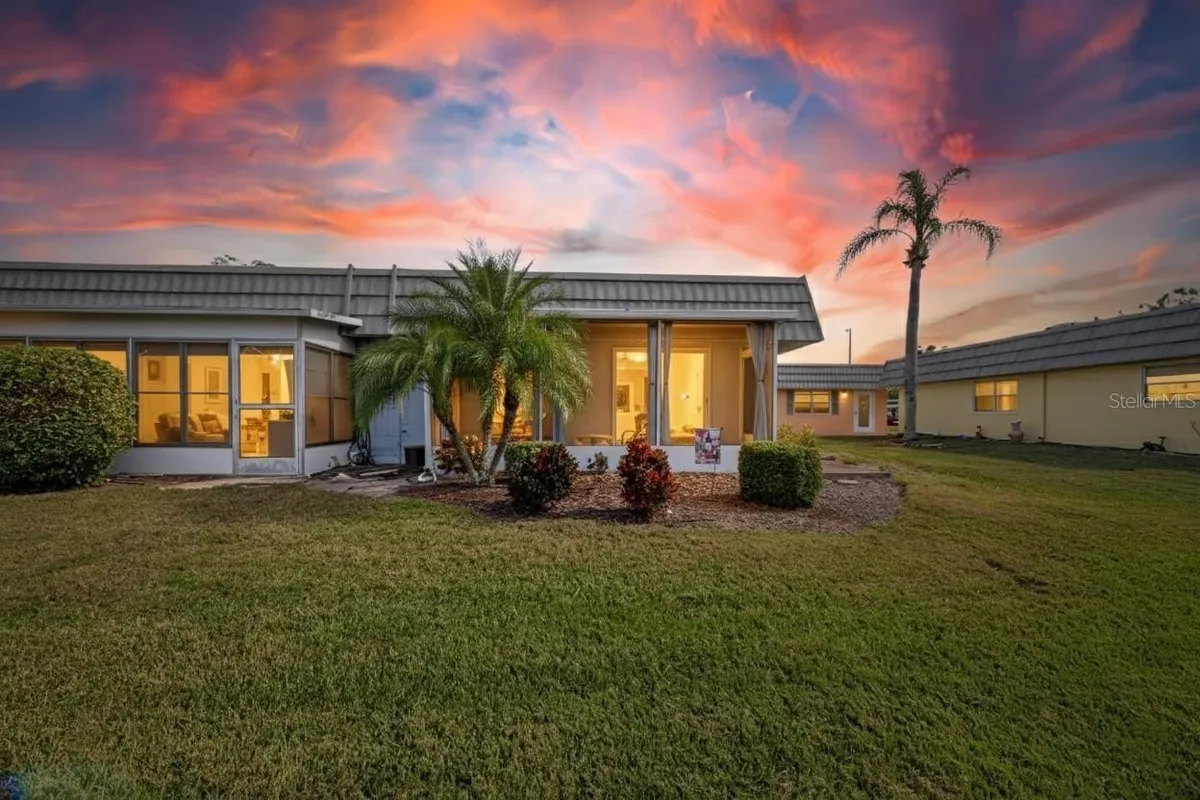 Property Slideshow image 1 of 64 | 201 bedford st 88, Sun City Center, FL, 33573