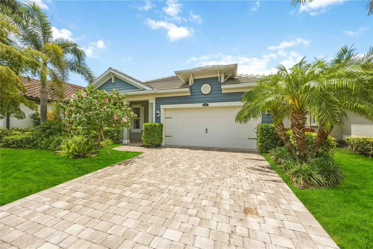 Property Slideshow image 1 of 28 | 11516 renaissance blvd, Venice, FL, 34293
