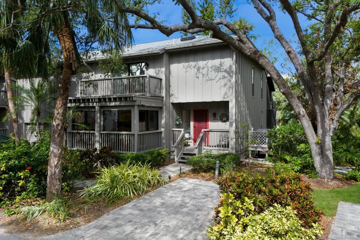 Property Slideshow image 1 of 77 | 1479 landings cir 41, Sarasota, FL, 34231