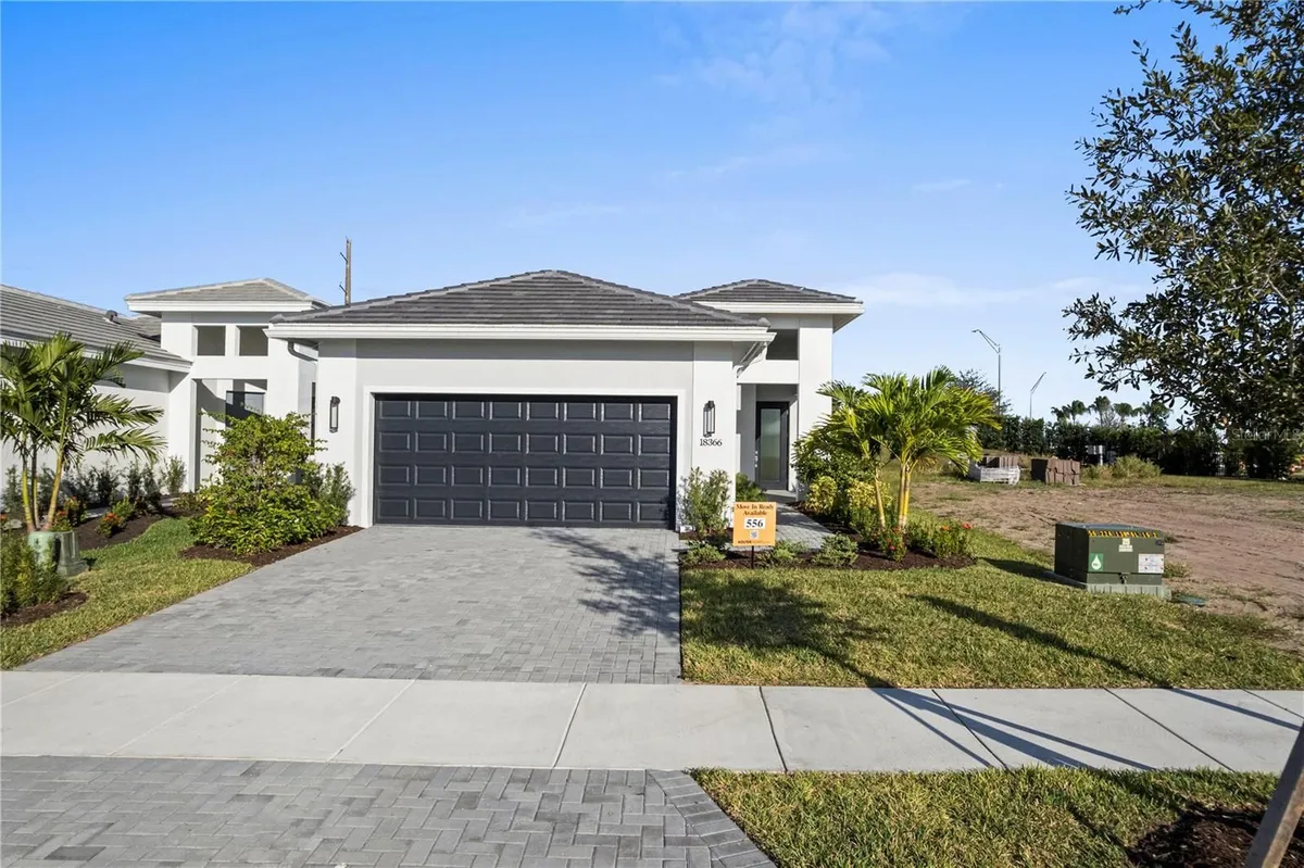 Property Slideshow image 1 of 53 | 18366 rockport pl, Lakewood Ranch, FL, 34211