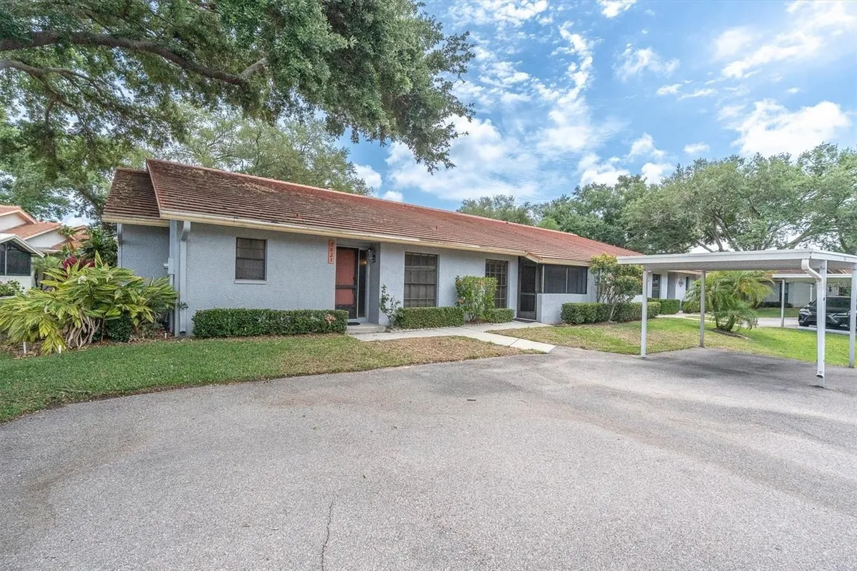 Property Slideshow image 1 of 38 | 2023 nash dr, Clearwater, FL, 33763