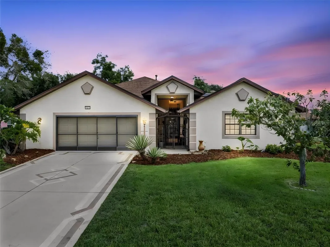 Property Slideshow image 1 of 66 | 21815 tartan st, Leesburg, FL, 34748