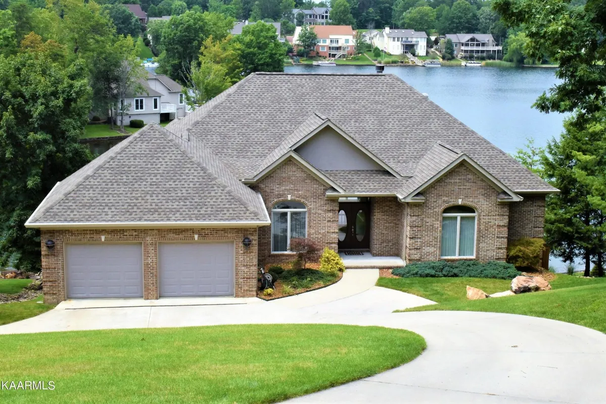 Property Slideshow image 1 of 60 | 39 markham ter, Crossville, TN, 38558