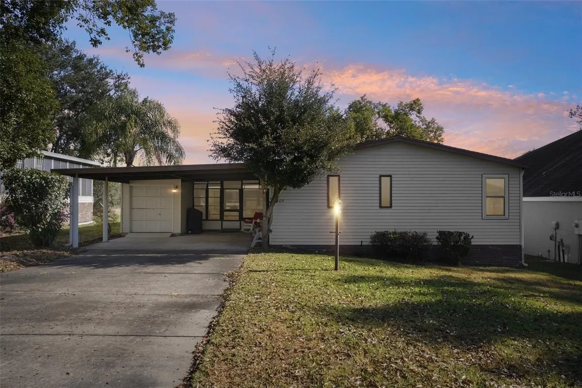 Property Slideshow image 1 of 45 | 1409 torrey pines dr, The Villages, FL, 32159