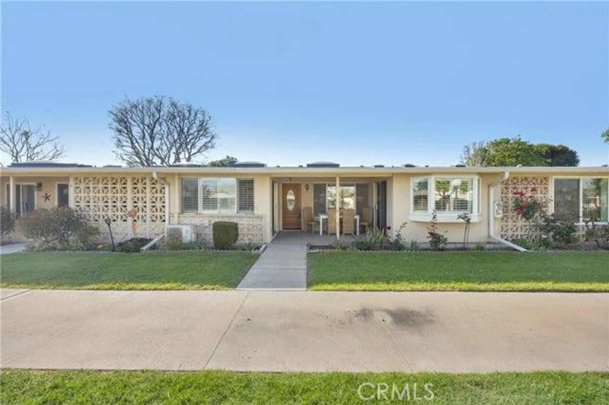 Property Slideshow image 1 of 32 | 1491 golden rain rd 91j, Seal Beach, CA, 90740