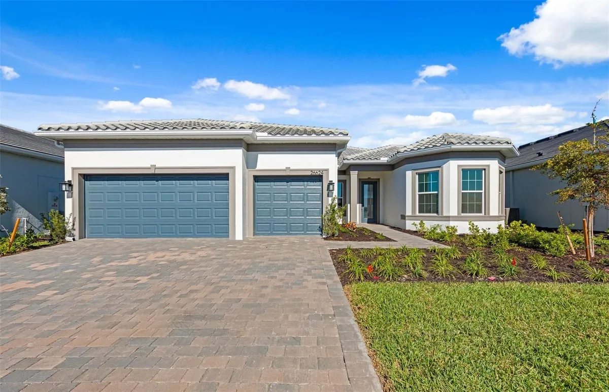 Property Slideshow image 1 of 26 | 26624 bering dr, Englewood, FL, 34223