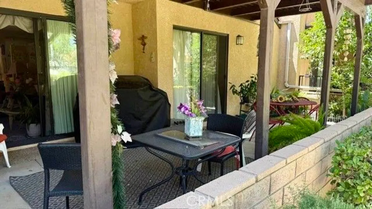 Property Slideshow image 1 of 8 | 11619 ash st, Apple Valley, CA, 92308