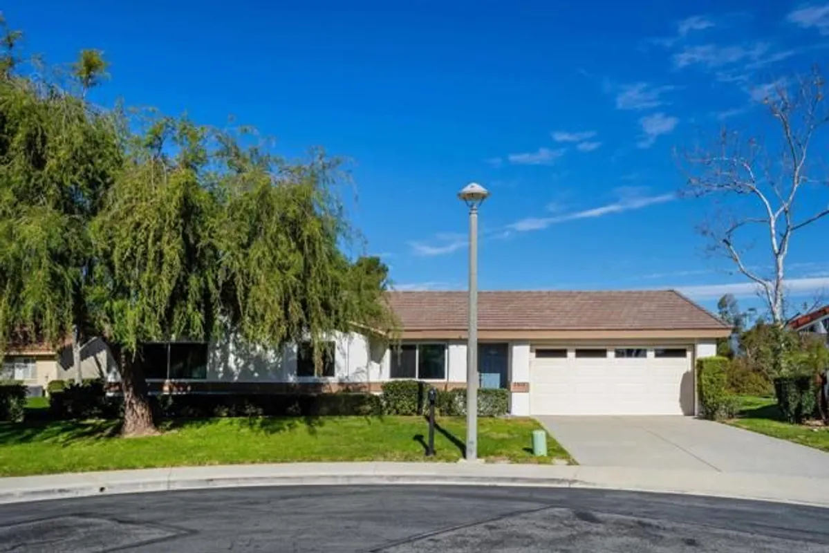 Property Slideshow image 1 of 40 | 23652 via pellicer, Mission Viejo, CA, 92692