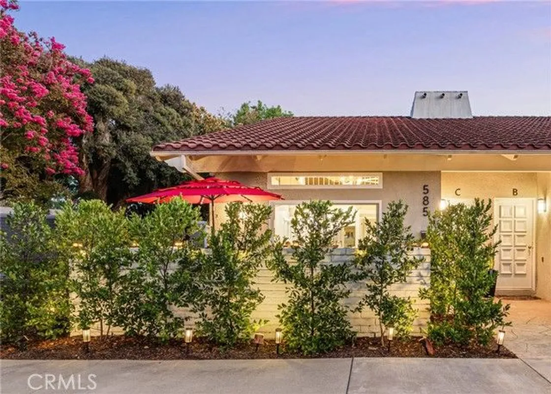 Property Slideshow image 1 of 44 | 585 avenida majorca c, Laguna Woods, CA, 92637