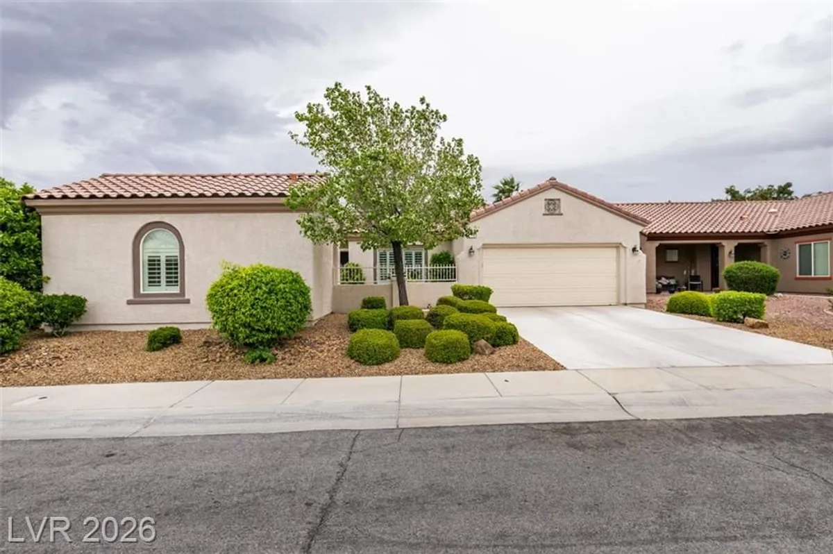 Property Slideshow image 1 of 29 | 2150 clearwater lake dr, Henderson, NV, 89044