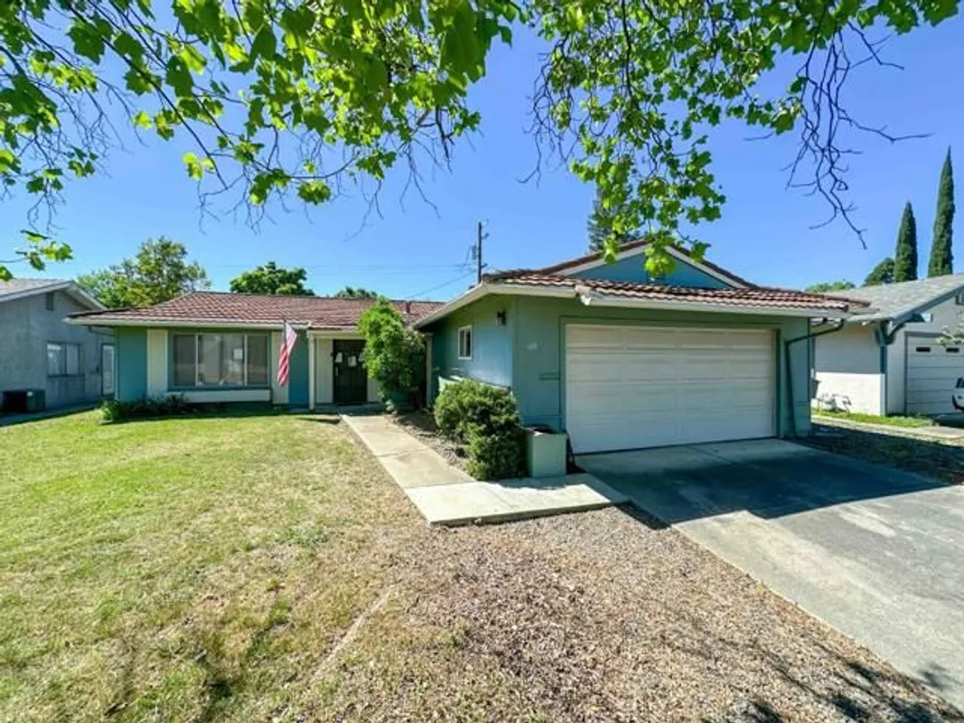 Property Slideshow image 1 of 16 | 169 rainier cir, Vacaville, CA, 95687
