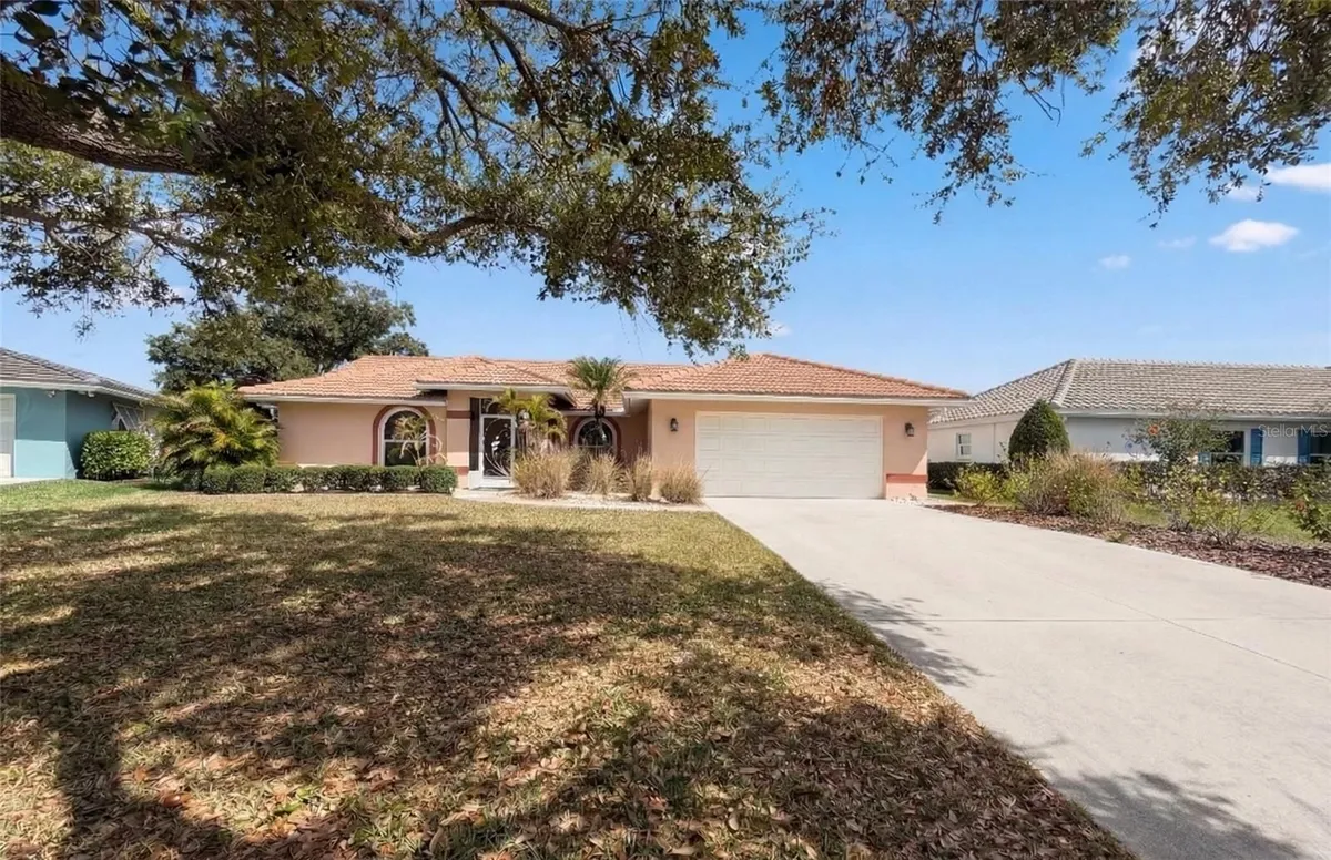 Property Slideshow image 1 of 37 | 3339 sheffield cir, Sarasota, FL, 34239